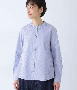 リバティアソートくるみ釦　フリル付きブラウス