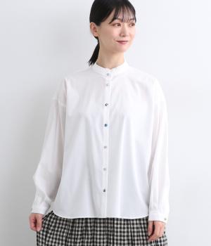 コットンブロードリバティアソートくるみ釦スタンドフリルビッグシャツ(オフホワイト-F)