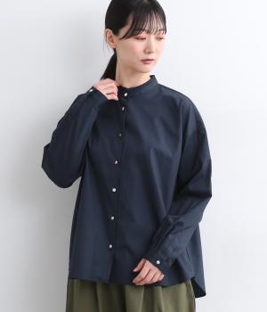 コットンブロードリバティアソートくるみ釦スタンドフリルビッグシャツ(ネイビー-F)