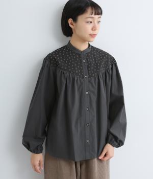 Vラインヨークギャザーブラウス