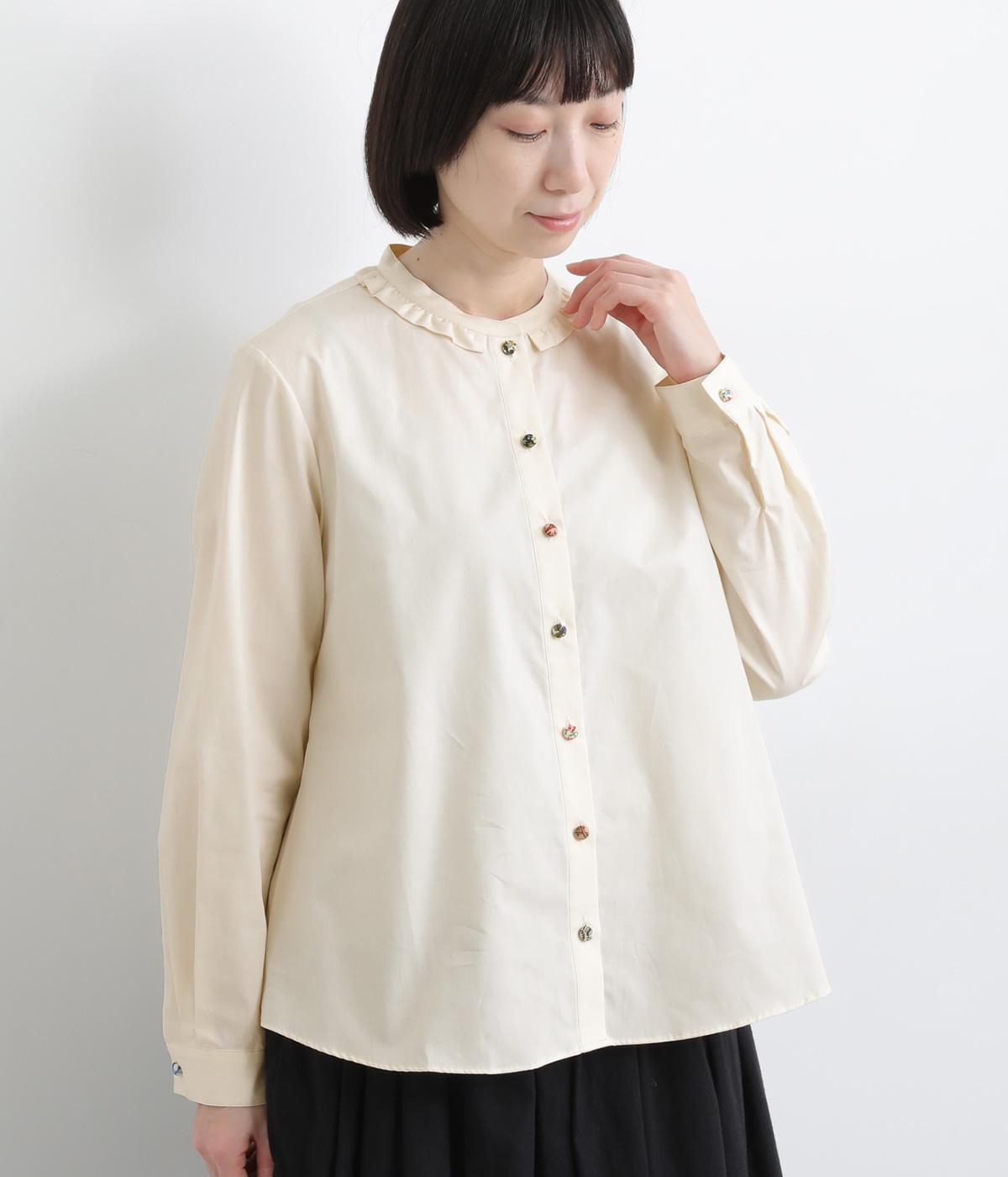 リバティアソートくるみ釦フリル付きブラウス(オフホワイト-F)