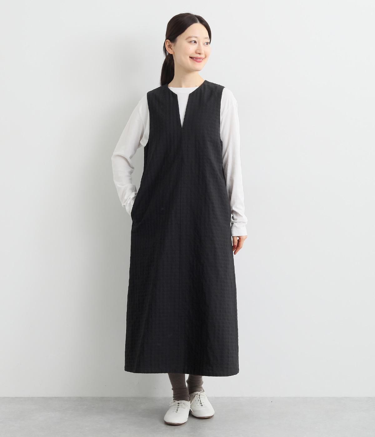 先染めストレッチジャカードキーネックジャンパースカート(ブラック-ONESIZE)