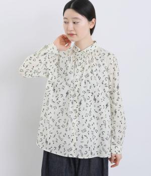 音符柄　ベーシック角襟ブラウス