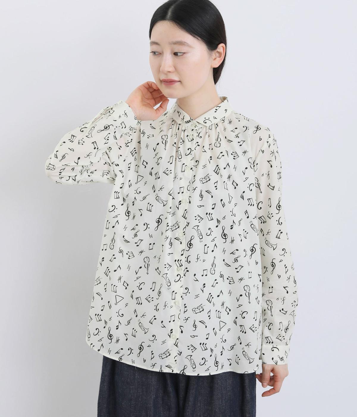 音符柄　ベーシック角襟ブラウス(オフ-F)