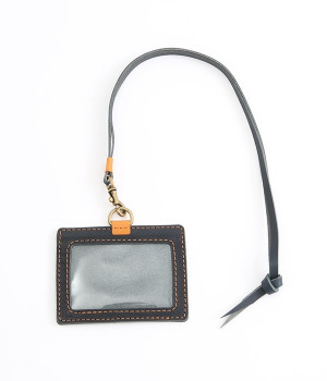 ベリー　ストラップ付IDケース(ネイビー-ONESIZE)