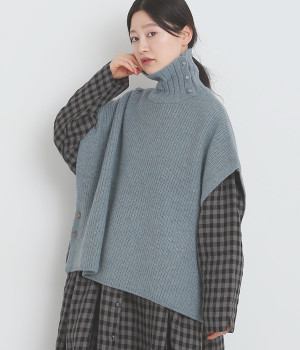 シェットランドニット　スクエアポンチョ(ブルー-ONESIZE)