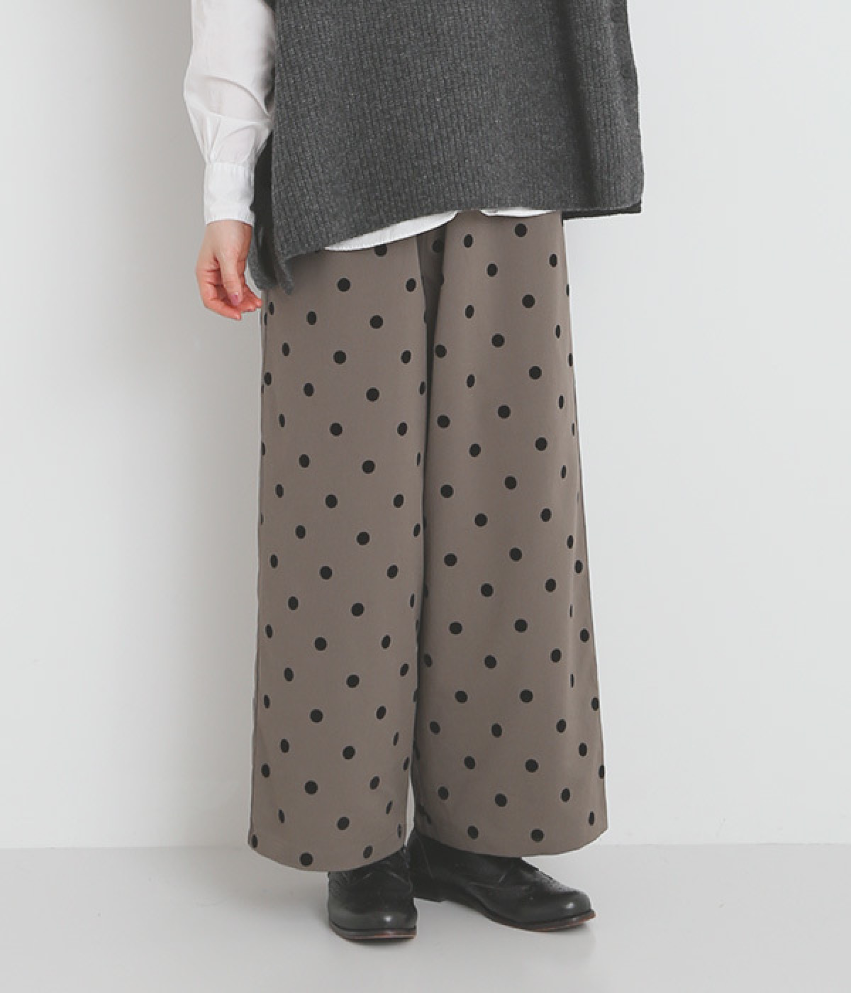 フロッキードットプリント　ワイドストレートパンツ(グレー-ONESIZE)