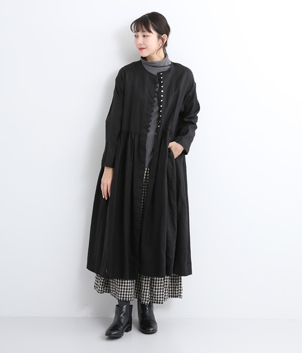 多ボタン比翼あきワンピース｜08Mab（ゼロハチマブ）の商品詳細