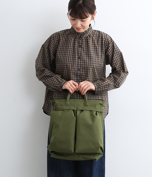 HELMET　BAG　S(C・カーキ)