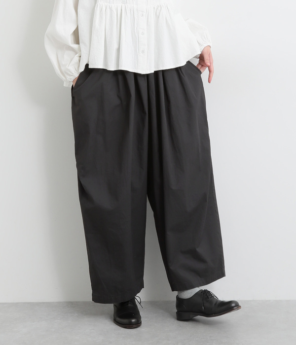 コットンハイカウントチノタックワイドパンツ(D・チャコールグレー)