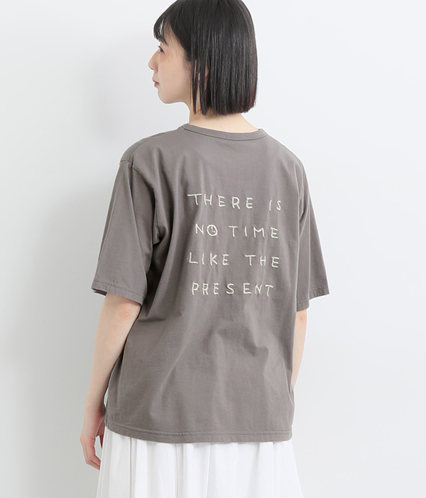コットンさらさら天竺ピスネーム付きロゴ刺繍Ｔシャツ(B・チャコールグレー)