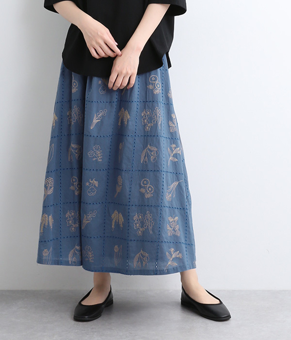 透かし花刺繍スカート(C・ネイビー)