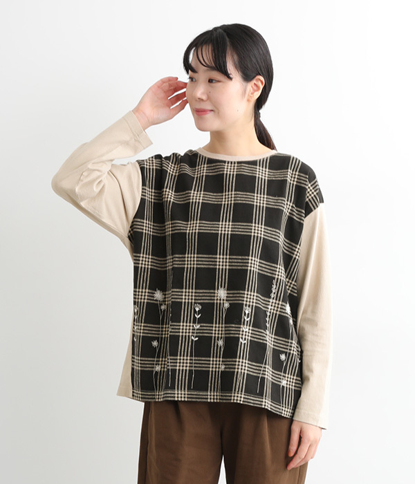 前身チェック布帛刺繍Tee(A・グレージュ×ブラック)