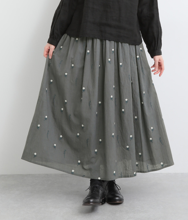 シロツメクサ刺繍ギャザースカート(C・ダークグレー)