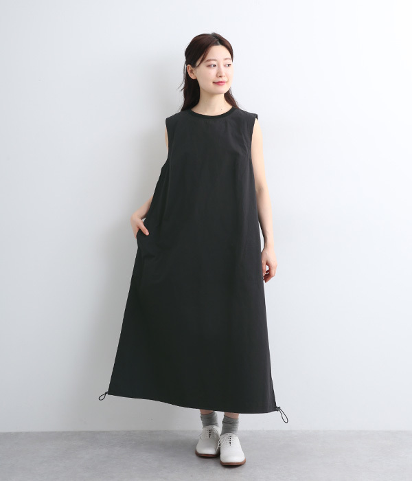 コットン広巾綾ダンプノースリーブドロストロングワンピース(ブラック)