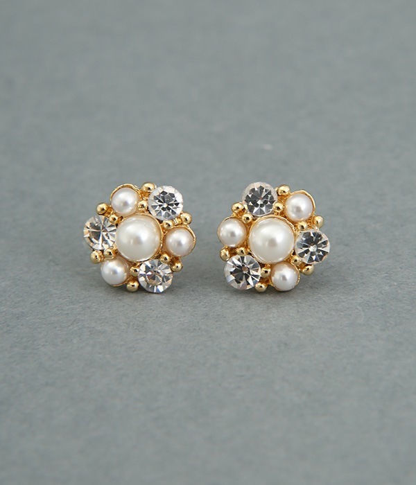 pearl　antique　style　ピアス(カラー1)