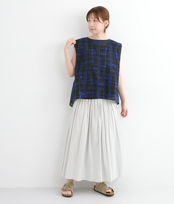 コットンボイル刺繍ノースリーブブラウス(A・オフ系)