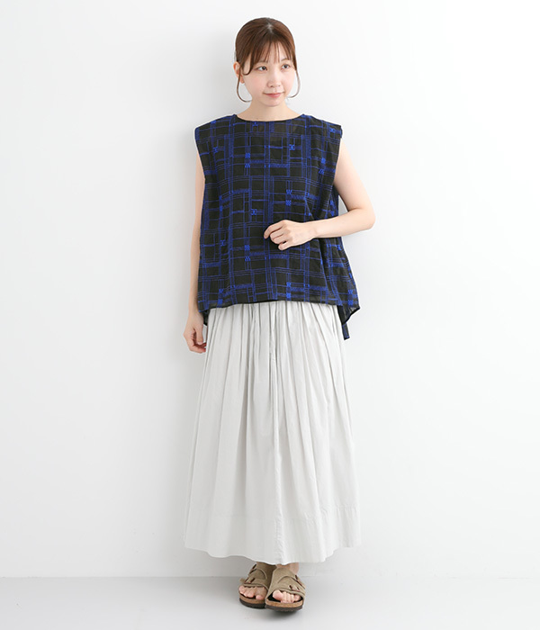 コットンボイル刺繍ノースリーブブラウス(B・ブラック系)
