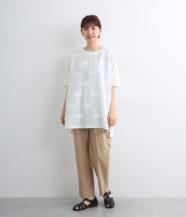 立体花柄刺繍異素材切替プルオーバー(C・ブラック)