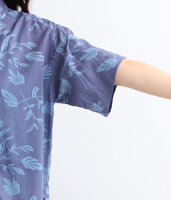 レーヨンステイプル　リーフストライププリント　開襟半袖ワイドシャツ(B・ブルー)