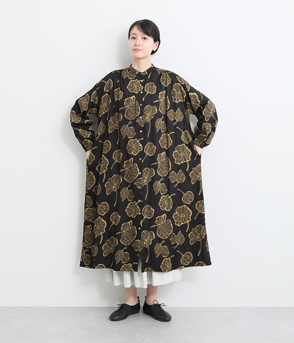 Cotton Voile Large Flowerプリント　ボリュームスリーブ前開きワンピース(B・ブラック)