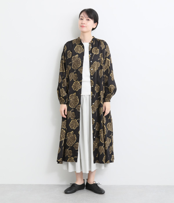 Cotton Voile Large Flowerプリント　ボリュームスリーブ前開きワンピース(B・ブラック)