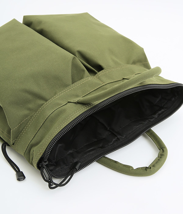 HELMET　BAG　S(C・カーキ)