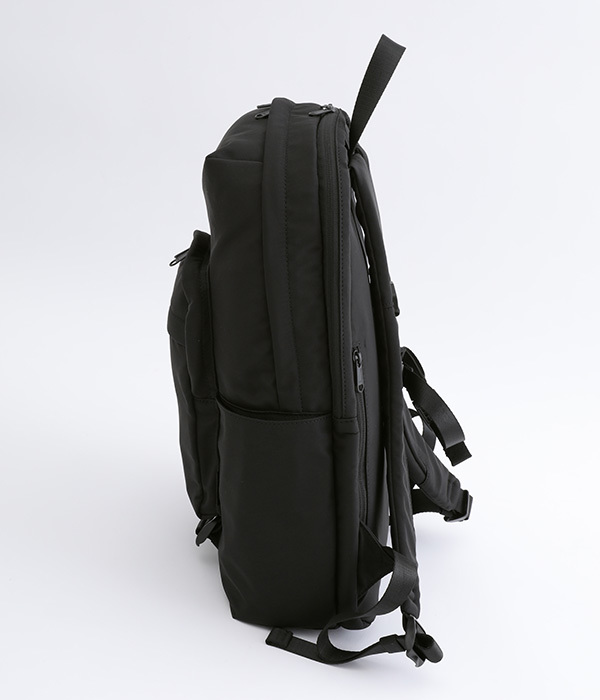 FRONT　POCKET　DAYPACK(A・ブラック)