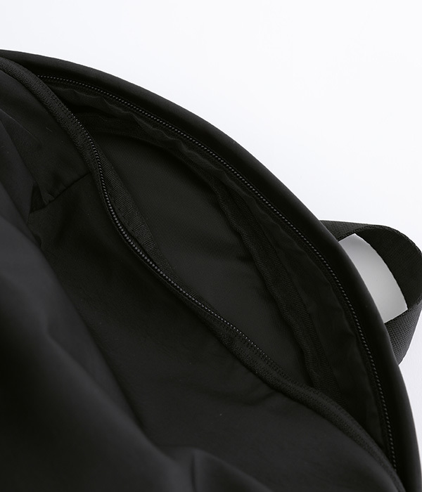 FRONT　POCKET　DAYPACK(A・ブラック)