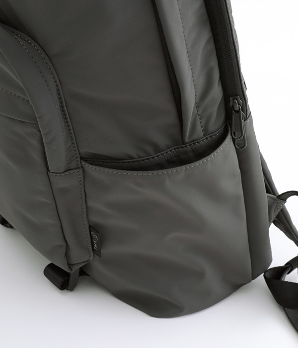 FRONT　POCKET　DAYPACK(A・ブラック)