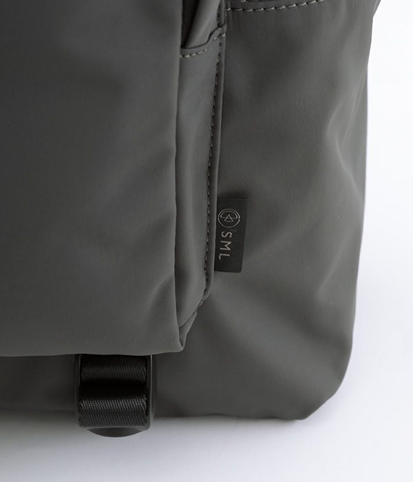 FRONT　POCKET　DAYPACK(A・ブラック)