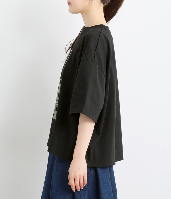 サングラスかけられた犬Tシャツ(C・ブラック)