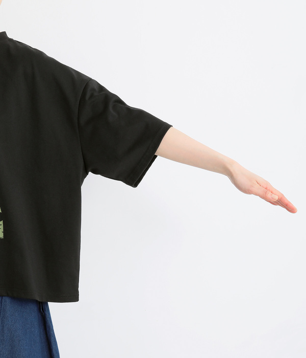 サングラスかけられた犬Tシャツ(C・ブラック)