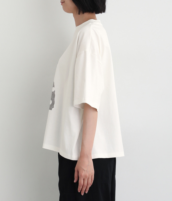 服を着たSHEEPTシャツ(A・ホワイト)