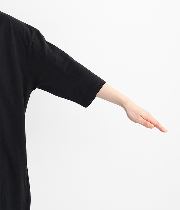 コットン6分袖ロングワンピース(ブラック)