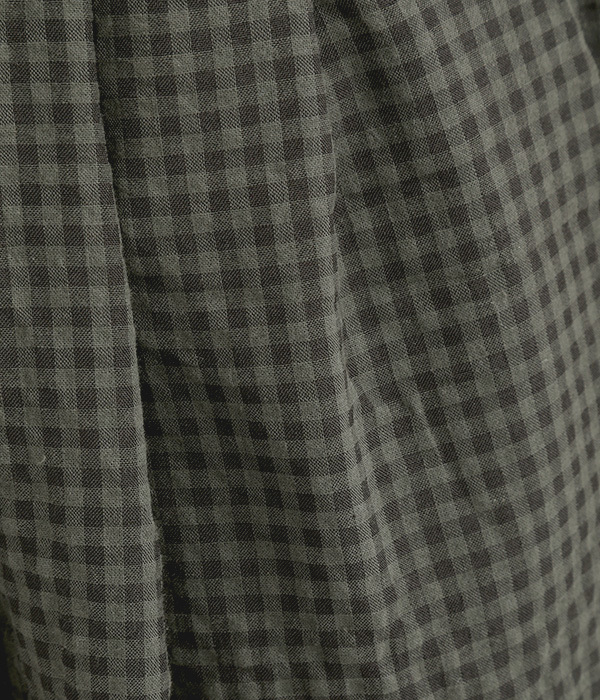 ギンガムチェック 裾タックすっきりパンツ(C・ブラック×チャコール)