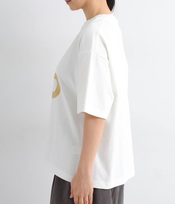 リサイクルコットン天竺 ロゴプリントTシャツ(A・オフホワイト)