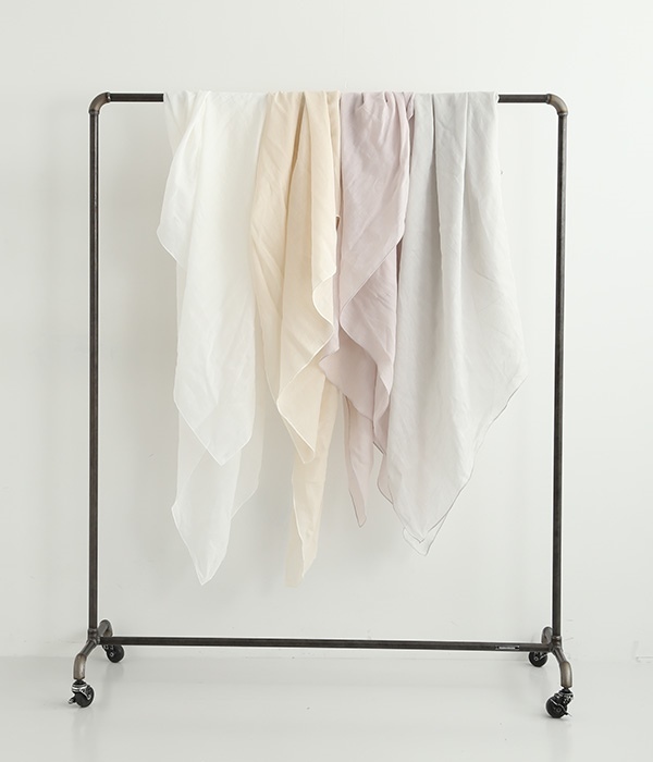 軽くて薄い透明感のあるリネンのクリップ留めカーテン(W130 ×H230)(C・ブルーグレー)