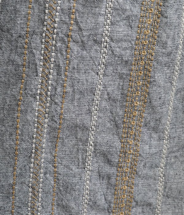 ダンガリーストライプ刺繍スカート(B・ブラック)