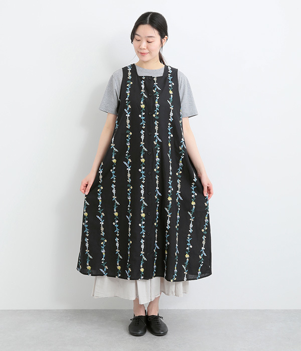 コットン花ストライプ総柄刺繍ジレ(B・ブラック)