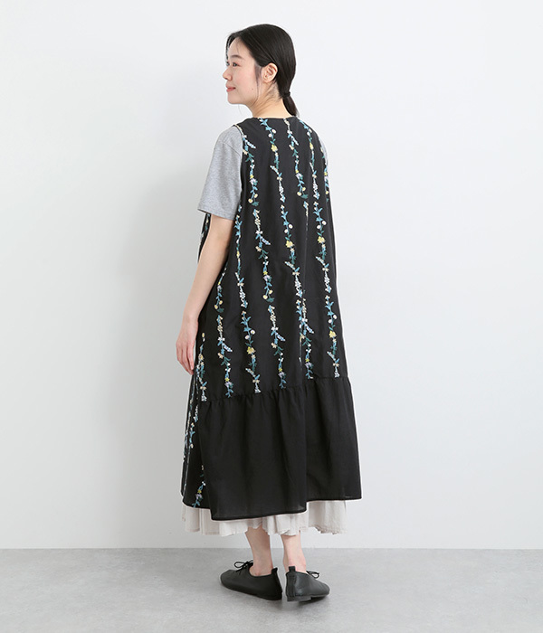 コットン花ストライプ総柄刺繍ジレ(B・ブラック)