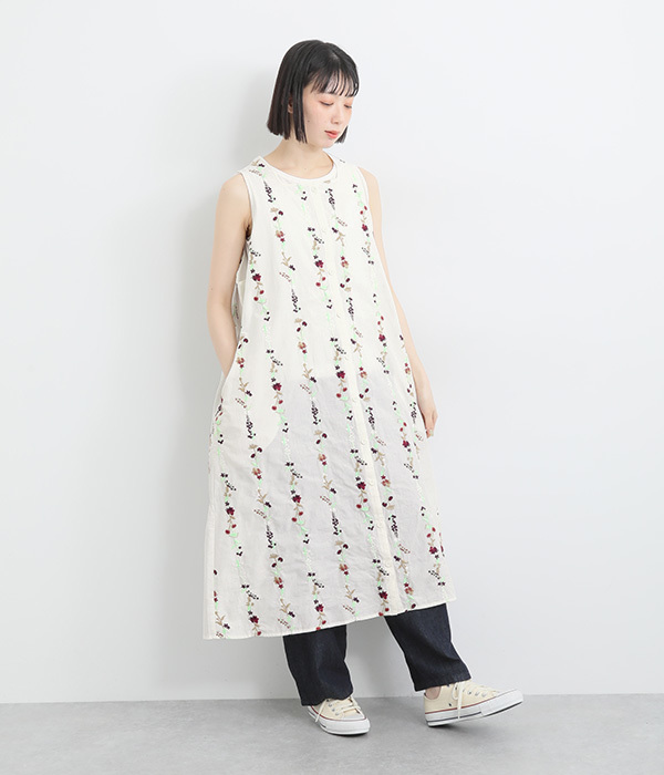 コットン花ストライプ総柄刺繍ジレ(B・ブラック)