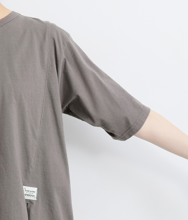 コットンさらさら天竺ピスネーム付きロゴ刺繍Ｔシャツ(B・チャコールグレー)