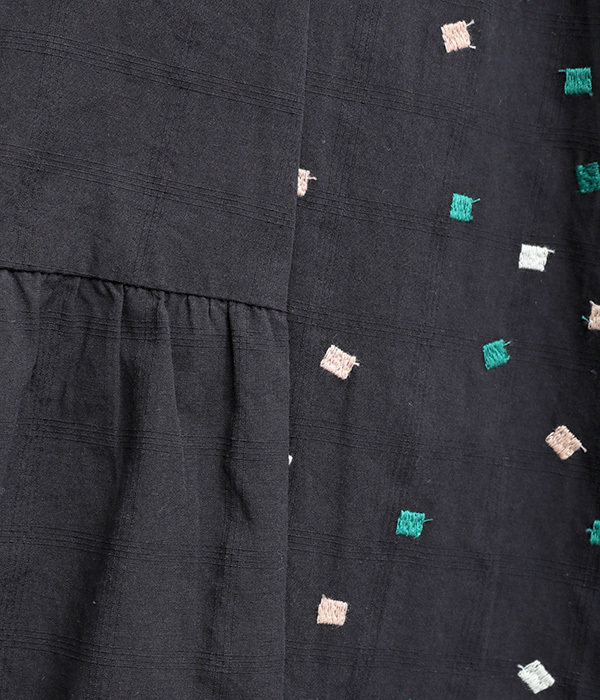 コットン畝チェック布帛カラフルシュガー刺繍スカート(B・ブラック)
