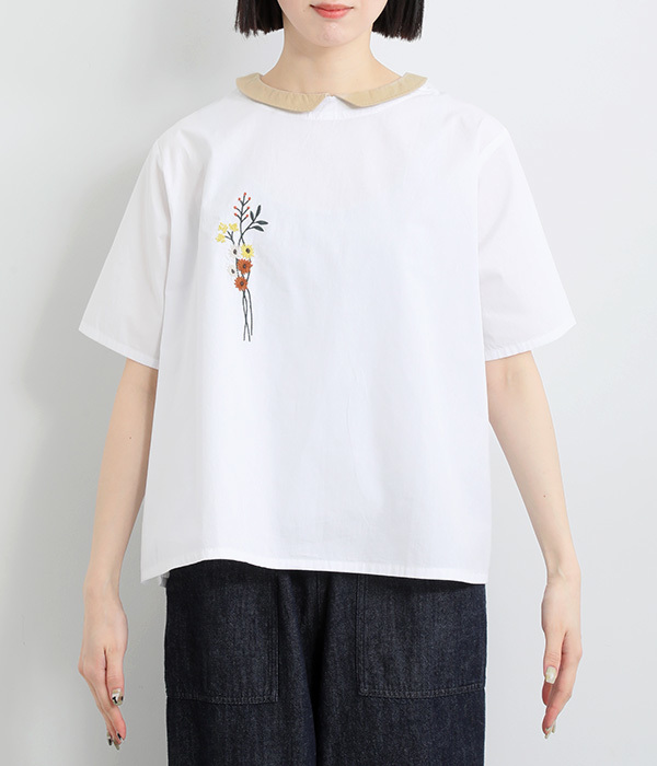 コットンシャンブレー花刺繍ブラウス(A・ホワイト)