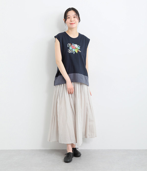 コットン天竺花ビーズ刺繍タンクトップ(B・ネイビー)