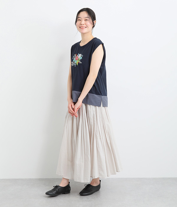 コットン天竺花ビーズ刺繍タンクトップ(B・ネイビー)