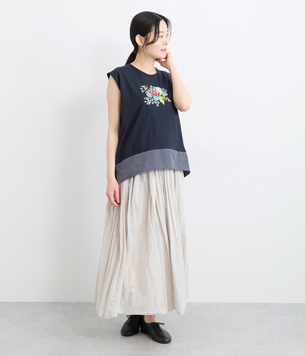 コットン天竺花ビーズ刺繍タンクトップ(B・ネイビー)