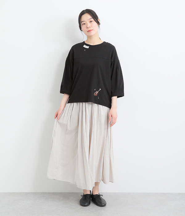 コットンリネン天竺夜風と音色刺繍Ｔシャツ(A・ホワイト)
