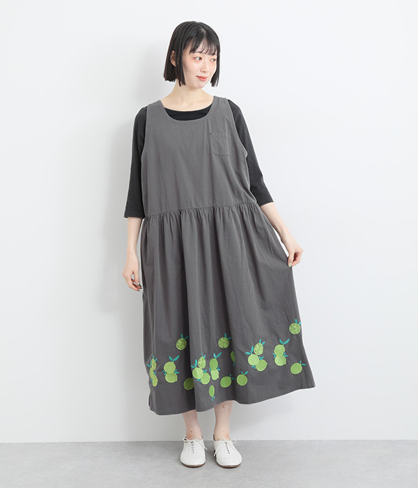 コットンスムースツイル柑橘刺繍ジャンパースカート(A・グレー)